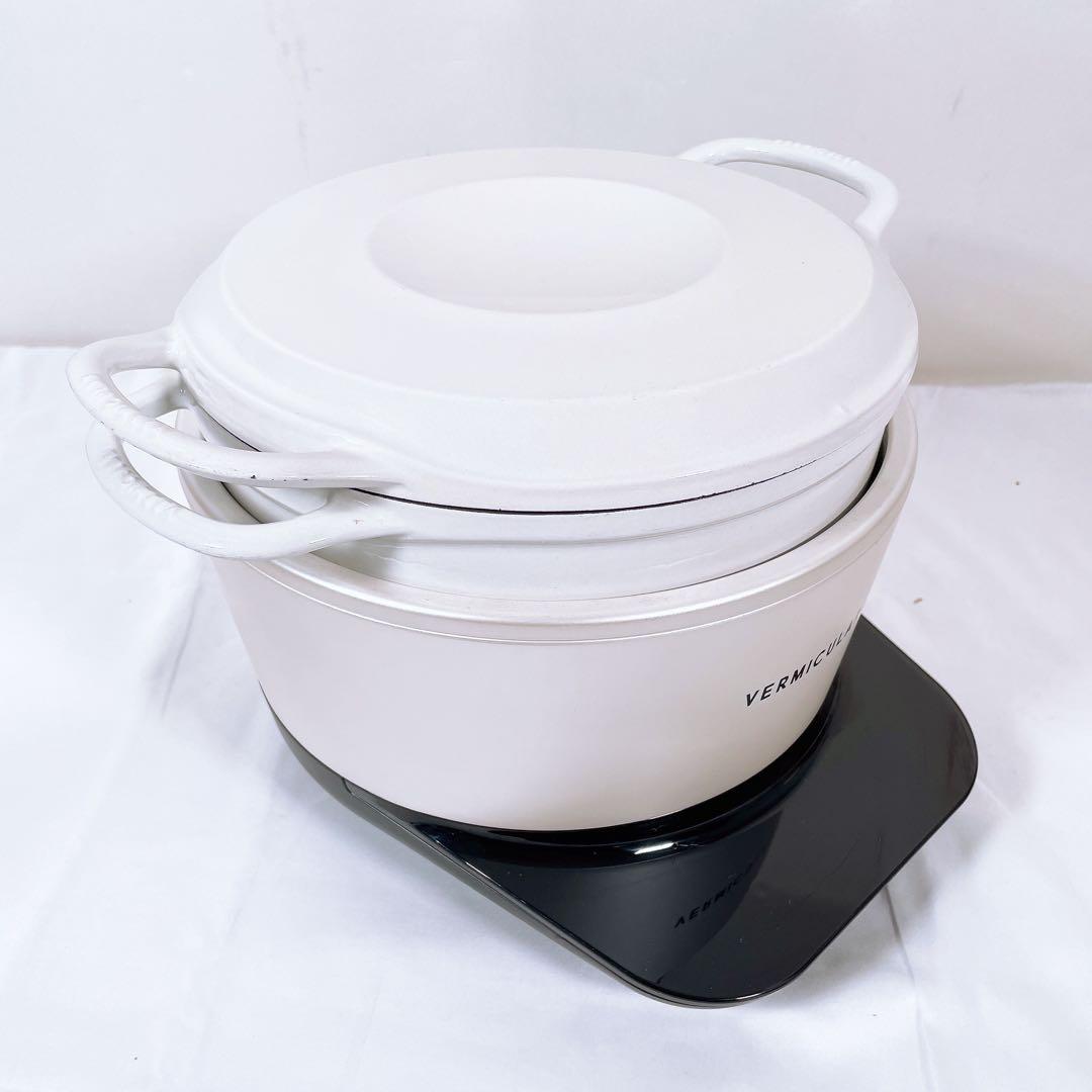 【美品】 Vermicular バーミキュラ ライスポット RP23A-WH