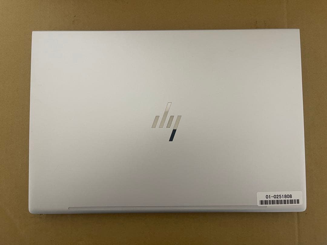 美品HP EliteBook 630 G10 I7-13世代16GB 現行モデル