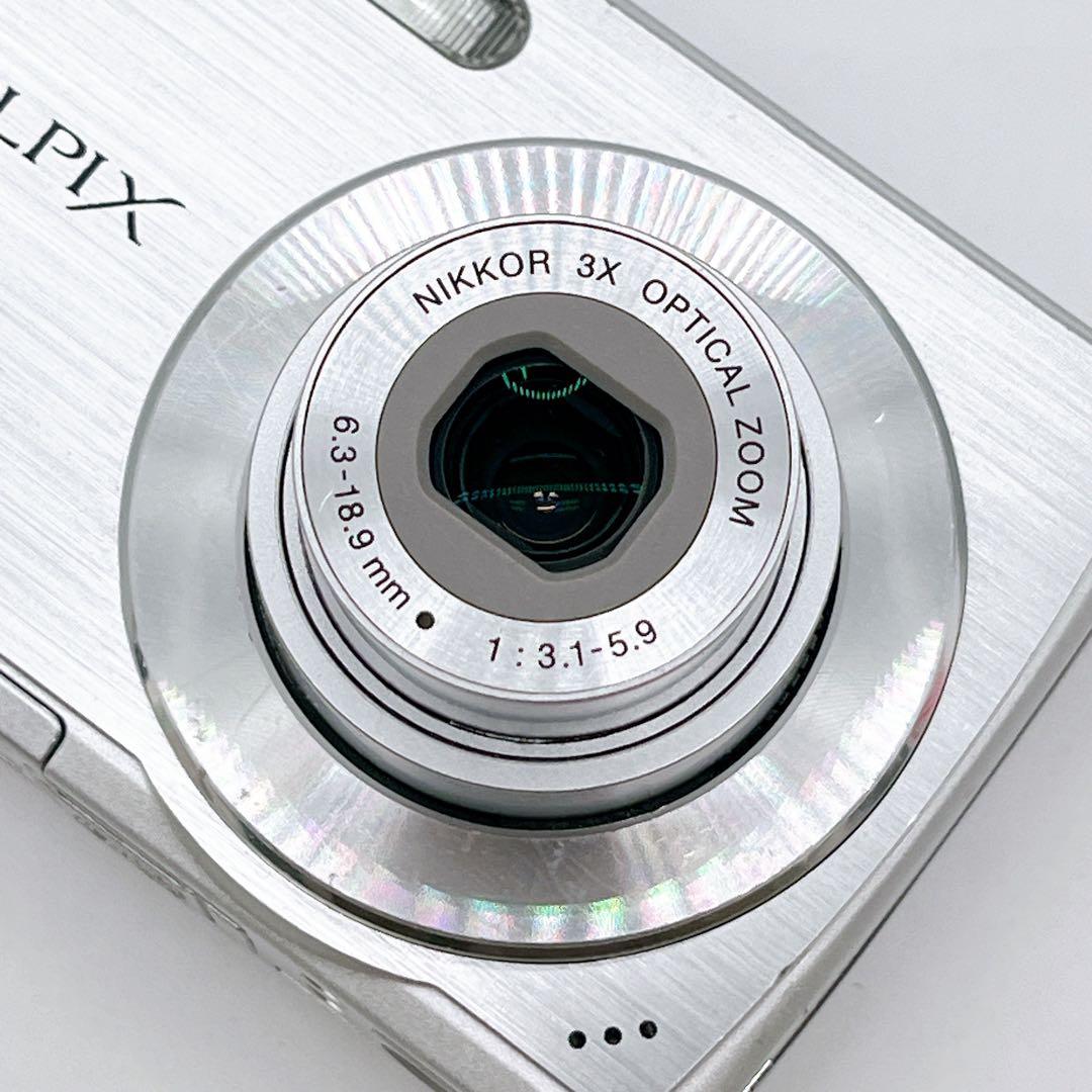 COOLPIX S200 箱あり シルバー 動作品 オールド コンデジ カメラ