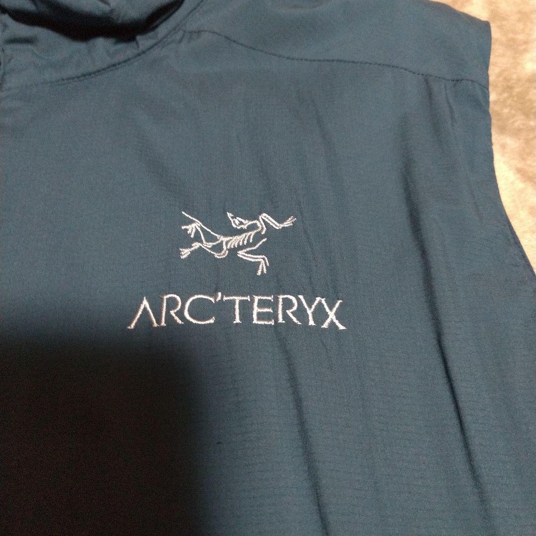 美品 ARC’TERYX アークテリクス ベストAtom メンズ サイズM