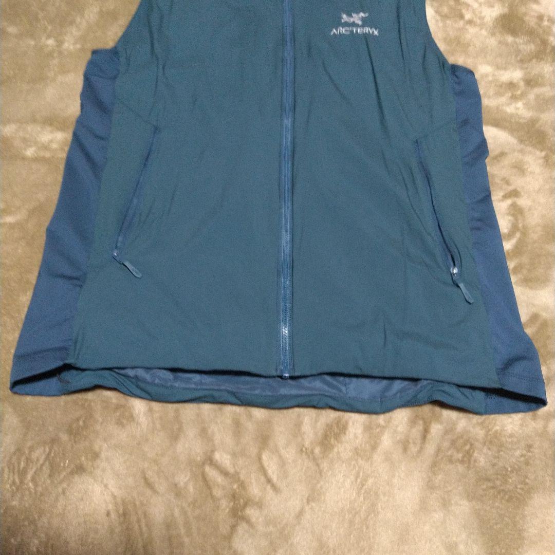 美品 ARC’TERYX アークテリクス ベストAtom メンズ サイズM