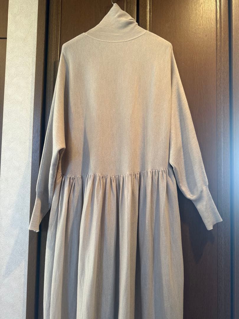 ⭐️週末限定値下⭐️美品Curensology ウールハイネックギャザーワンピース