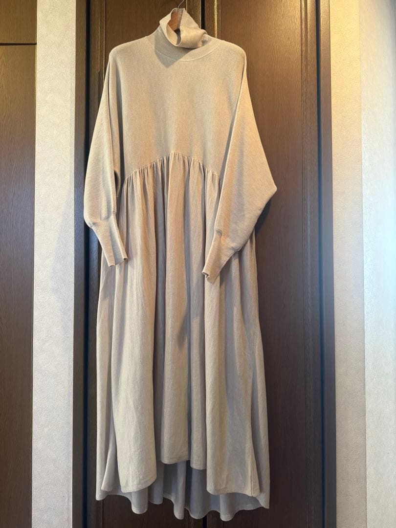 ⭐️週末限定値下⭐️美品Curensology ウールハイネックギャザーワンピース