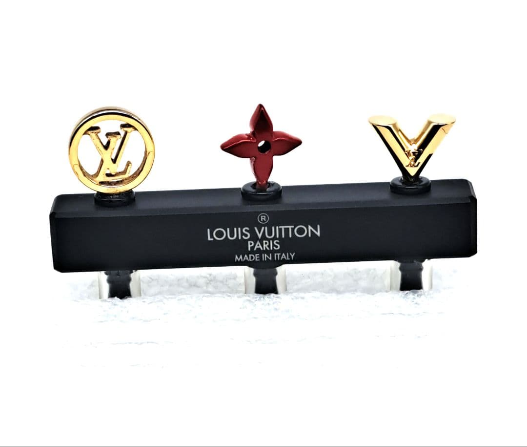 LOUIS VUITTON イヤホンジャック フォンプラグアイコニック