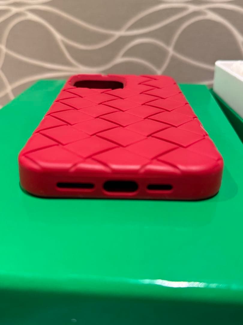BOTTEGA VENETA レッド iPhone13 Pro Maxケース