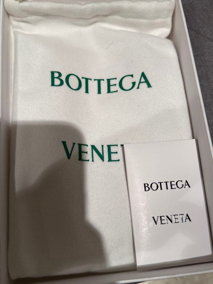 BOTTEGA VENETA レッド iPhone13 Pro Maxケース