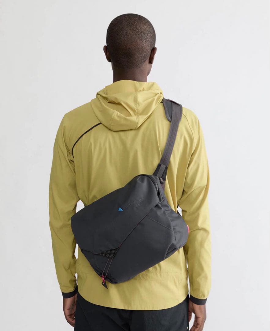 Klättermusen ブラック メッセンジャーバッグ　クレッタルムーセン