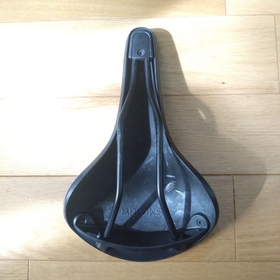 BROOKS C17 サドル　限定カラー