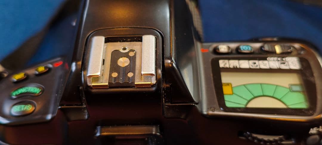 Nikon F70 一眼レフカメラ Nikkorレンズ付き