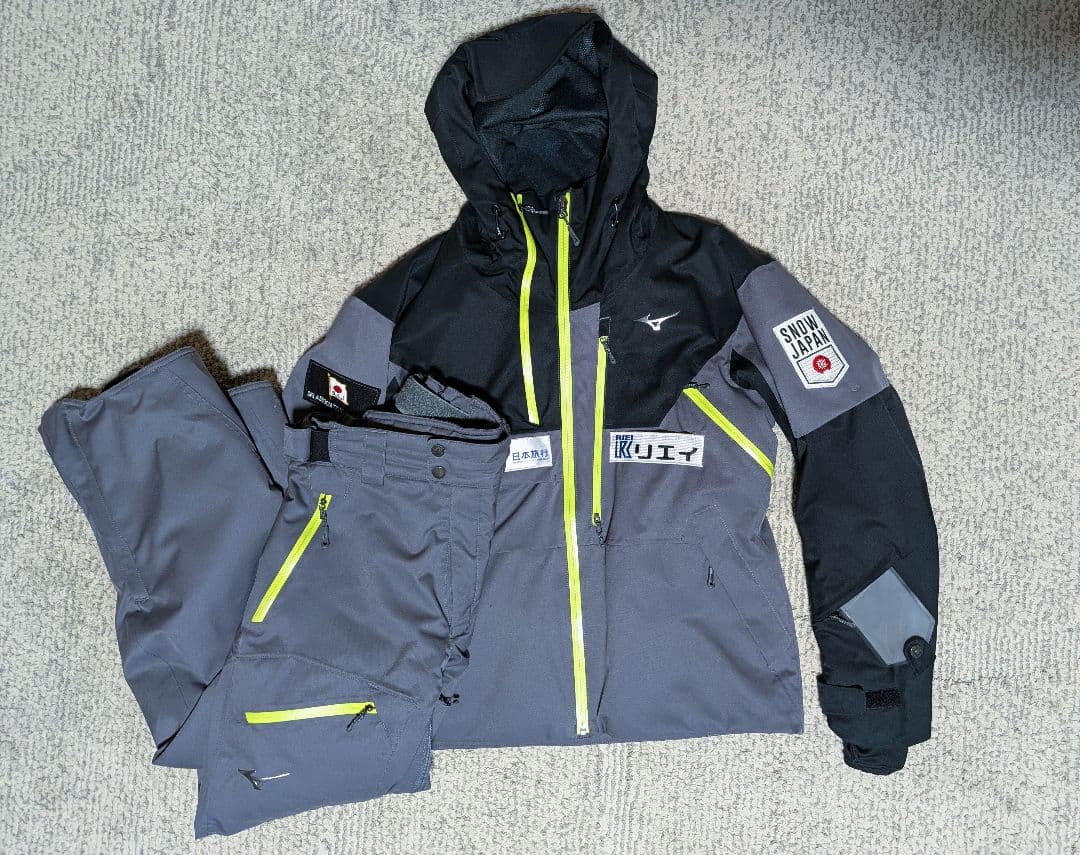 ミズノ　スキーウェア