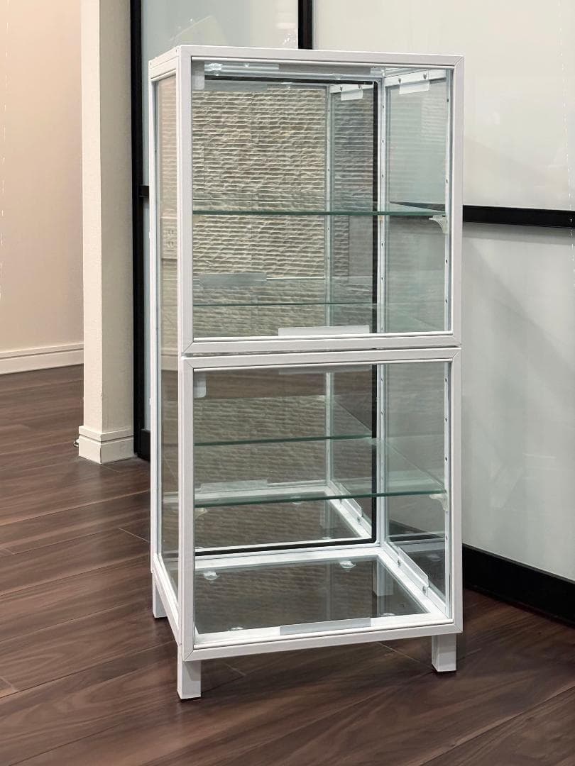 【美品】ガラス コレクションケース 白 背面ミラー 扉付き W36cm