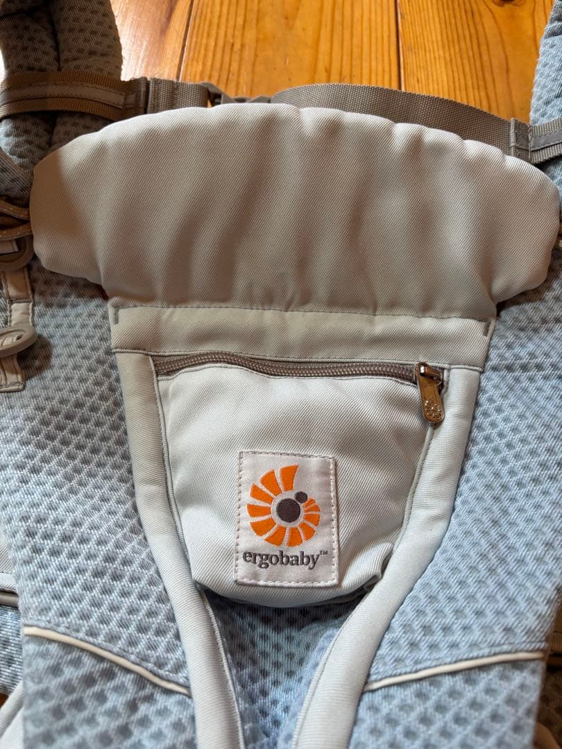 ergobaby エルゴ　オムニブリーズ　メッシュ抱っこ紐 水色