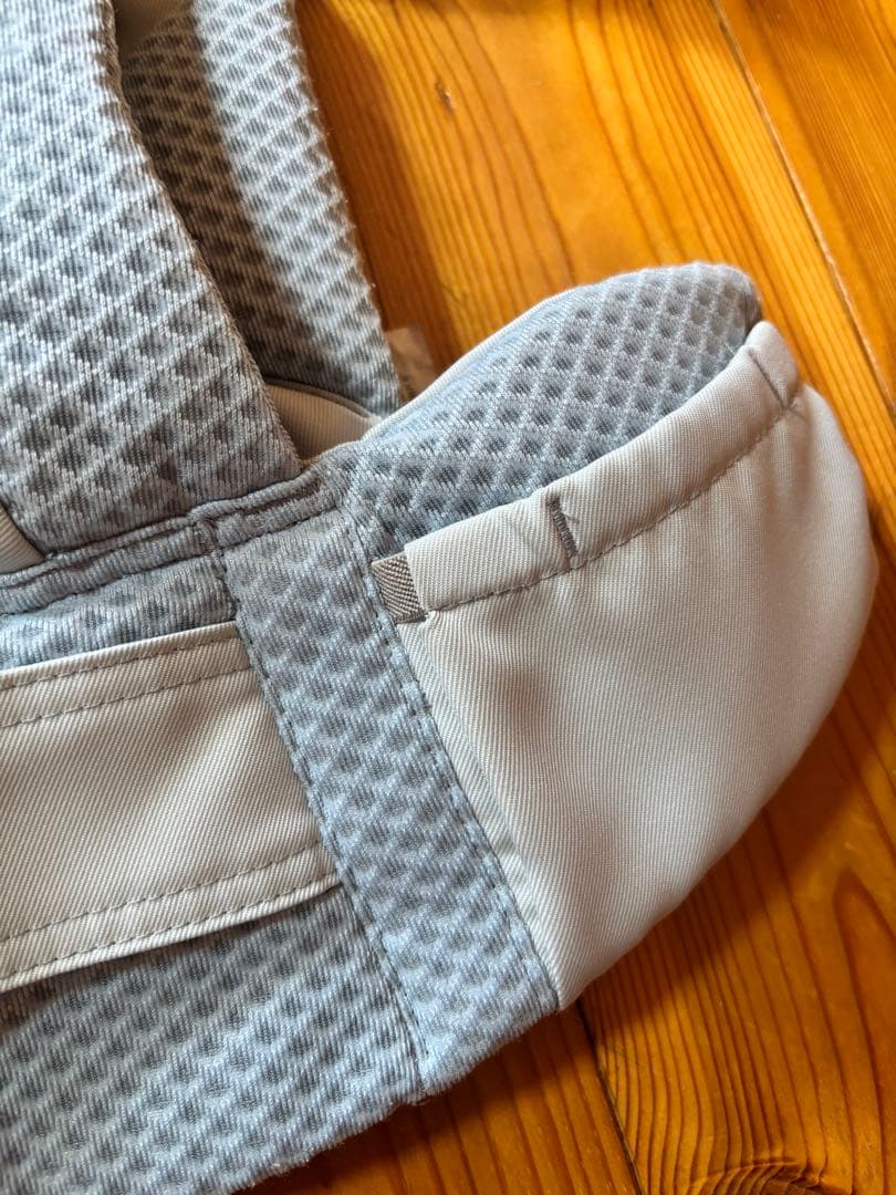 ergobaby エルゴ　オムニブリーズ　メッシュ抱っこ紐 水色