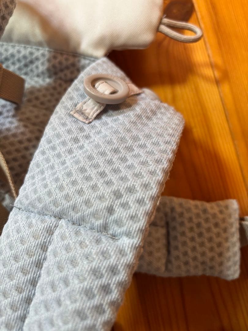 ergobaby エルゴ　オムニブリーズ　メッシュ抱っこ紐 水色