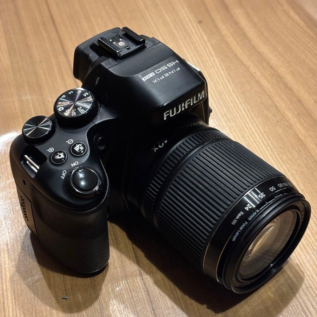 美品　Fujifilm HS50EXR デジタルカメラ