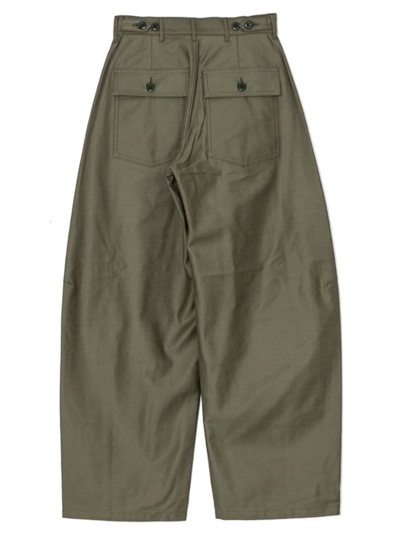 パンツ HYKE BACK SATIN BARREL-LEG PANTS