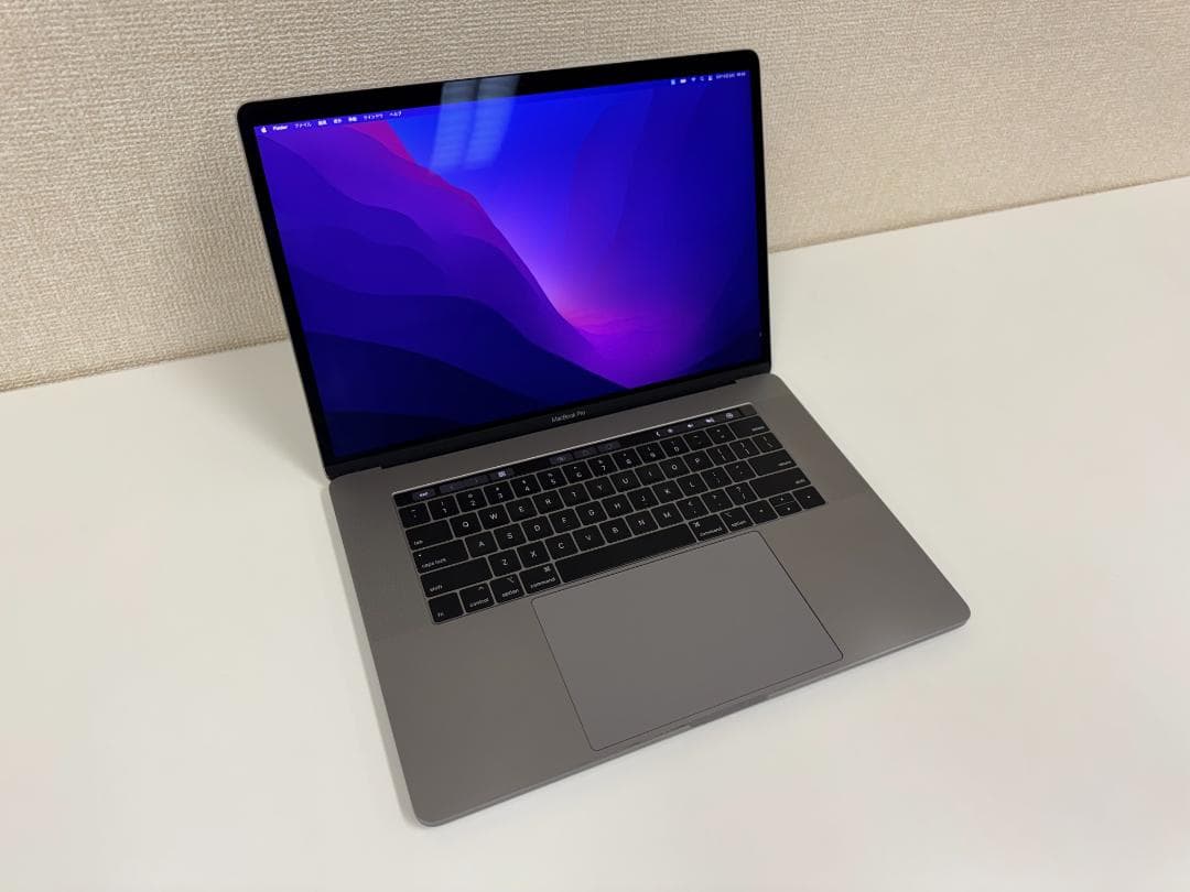MacBook Pro 15インチ (2019) 本体②