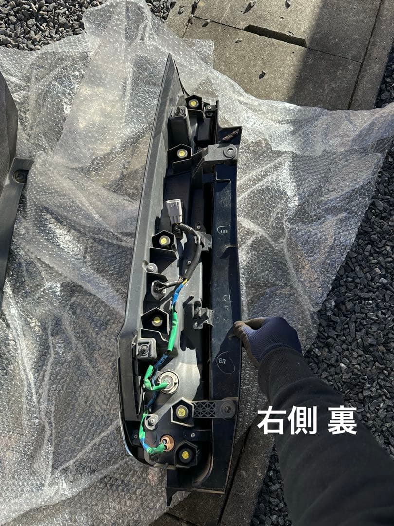 y*e様 80ヴォクシー 前期 テールランプ