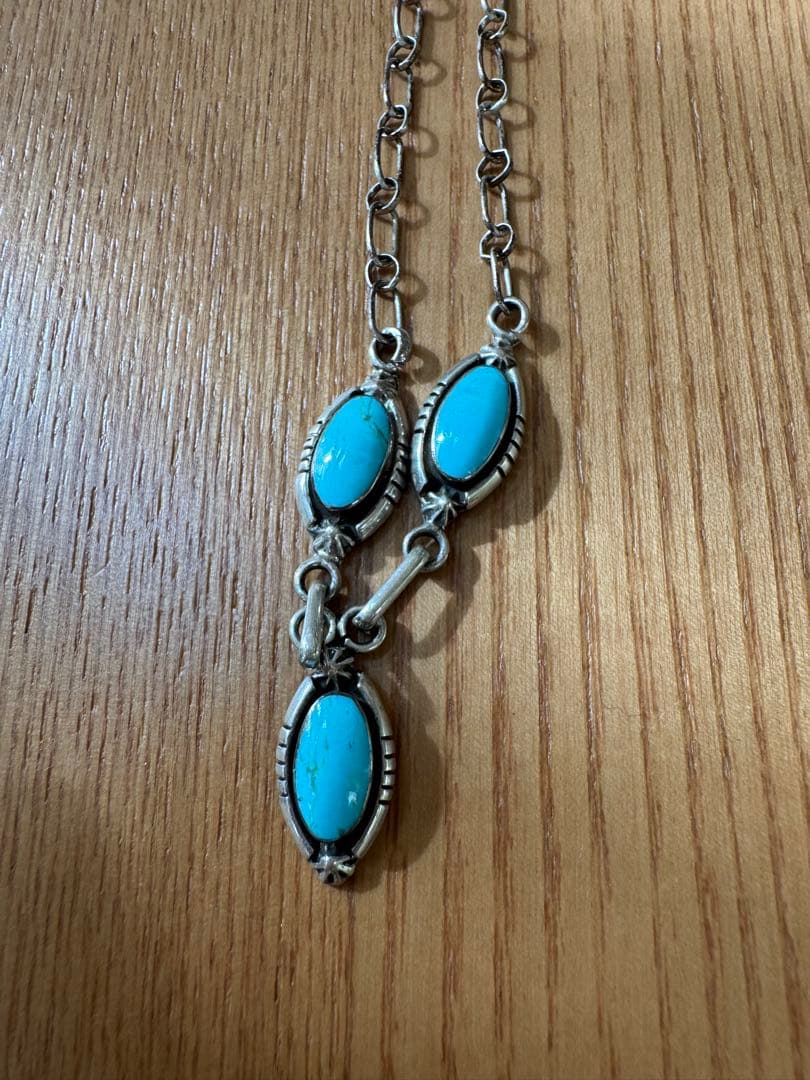 ターコイズのバングルとネックレスのセット