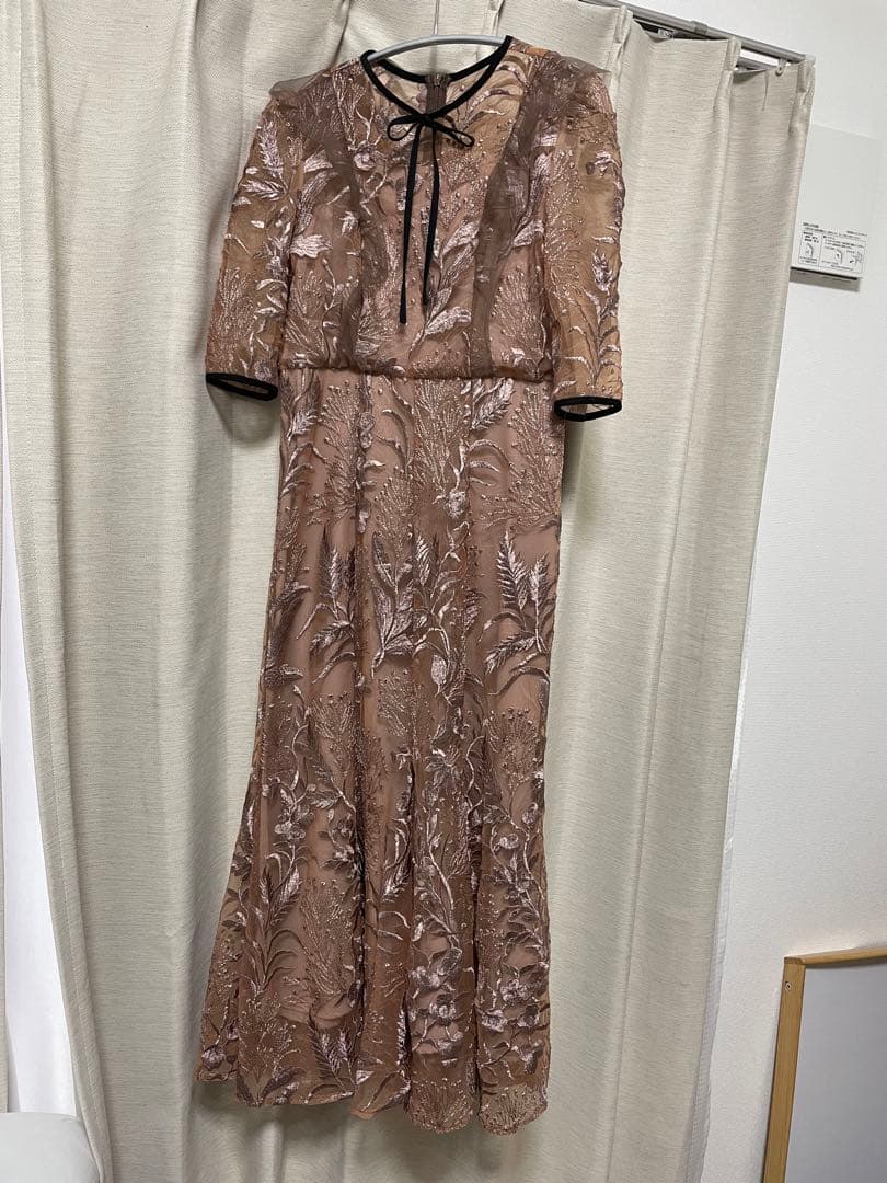 【砂糖】【Leja】刺繍レース配色パイピングショルダーフリルマーメイド