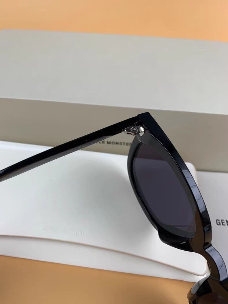 GENTLE MONSTER サングラス ブラック