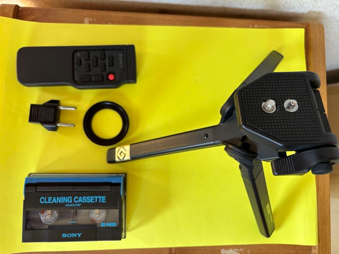 ビデオカメラ SonyHandycamCCDTRV106NTSC
