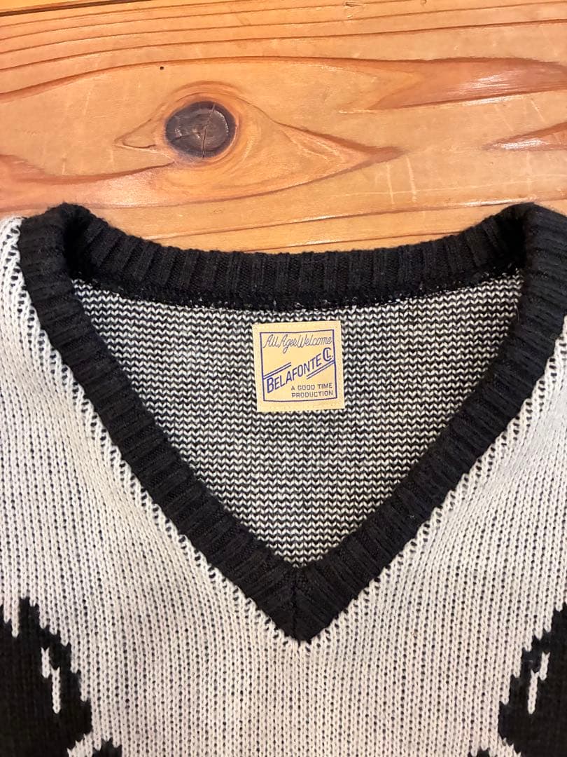 belafonte ベラフォンテ　Vネックニット