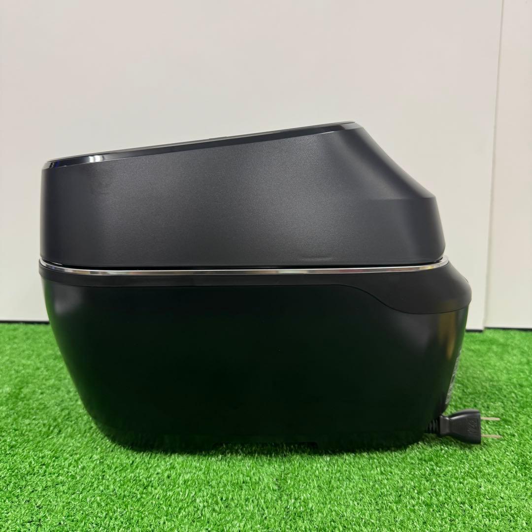 未使用品 東芝 TOSHIBA RC-10ZWW-K　炎匠炊き 炊飯器