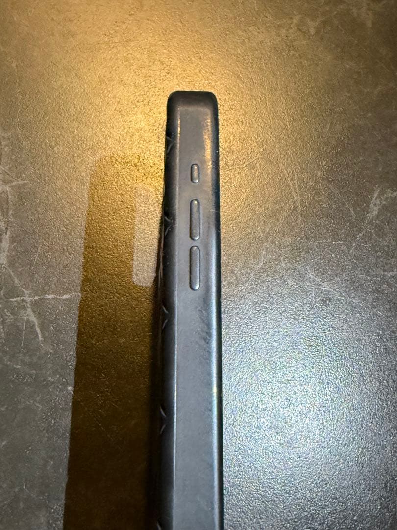 BOTTEGA VENETA iPhone 16proケース