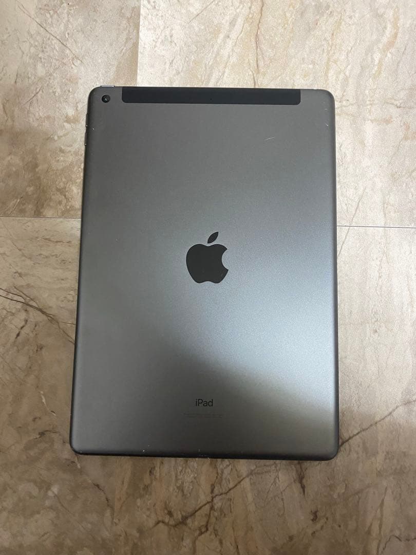 iPad (第9世代) スペースグレー 64GB大幅値下げ！早い者勝ち！