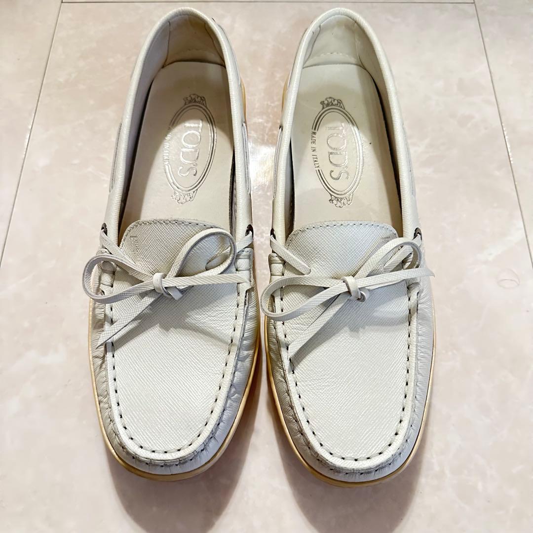 TOD'S ホワイトレザー ローファー36