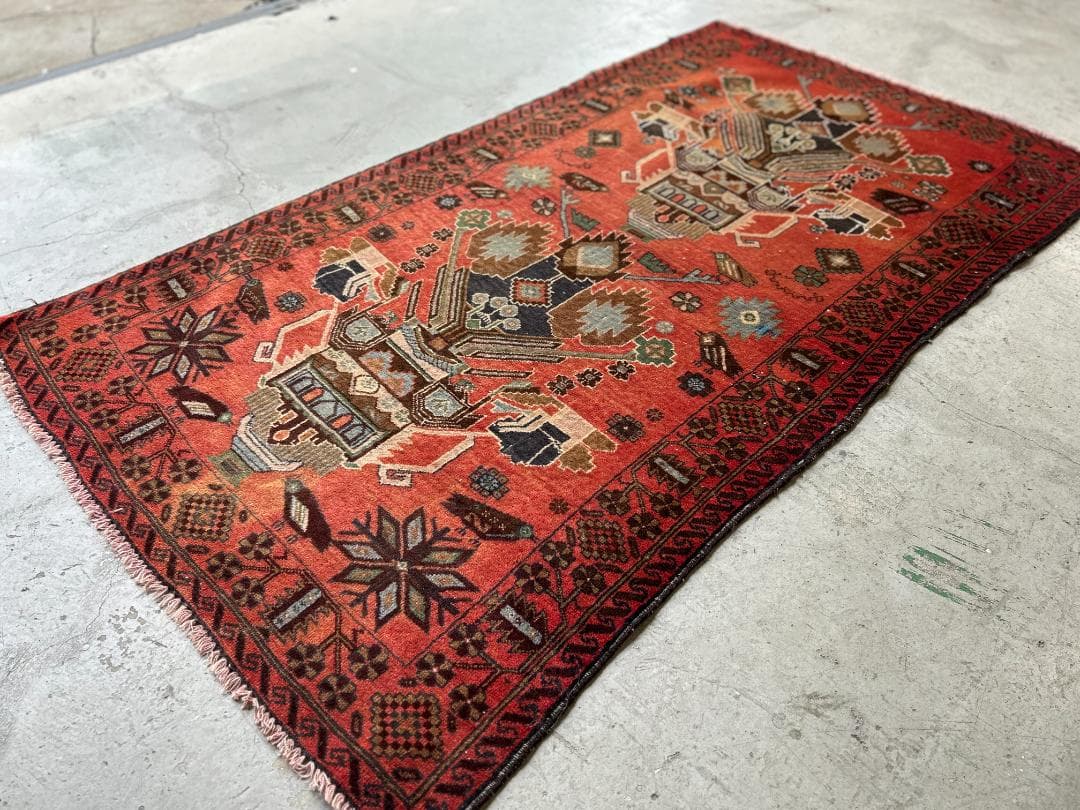 【Vintage rug】アフガニスタン産｜189 × 107cm｜バルーチ族