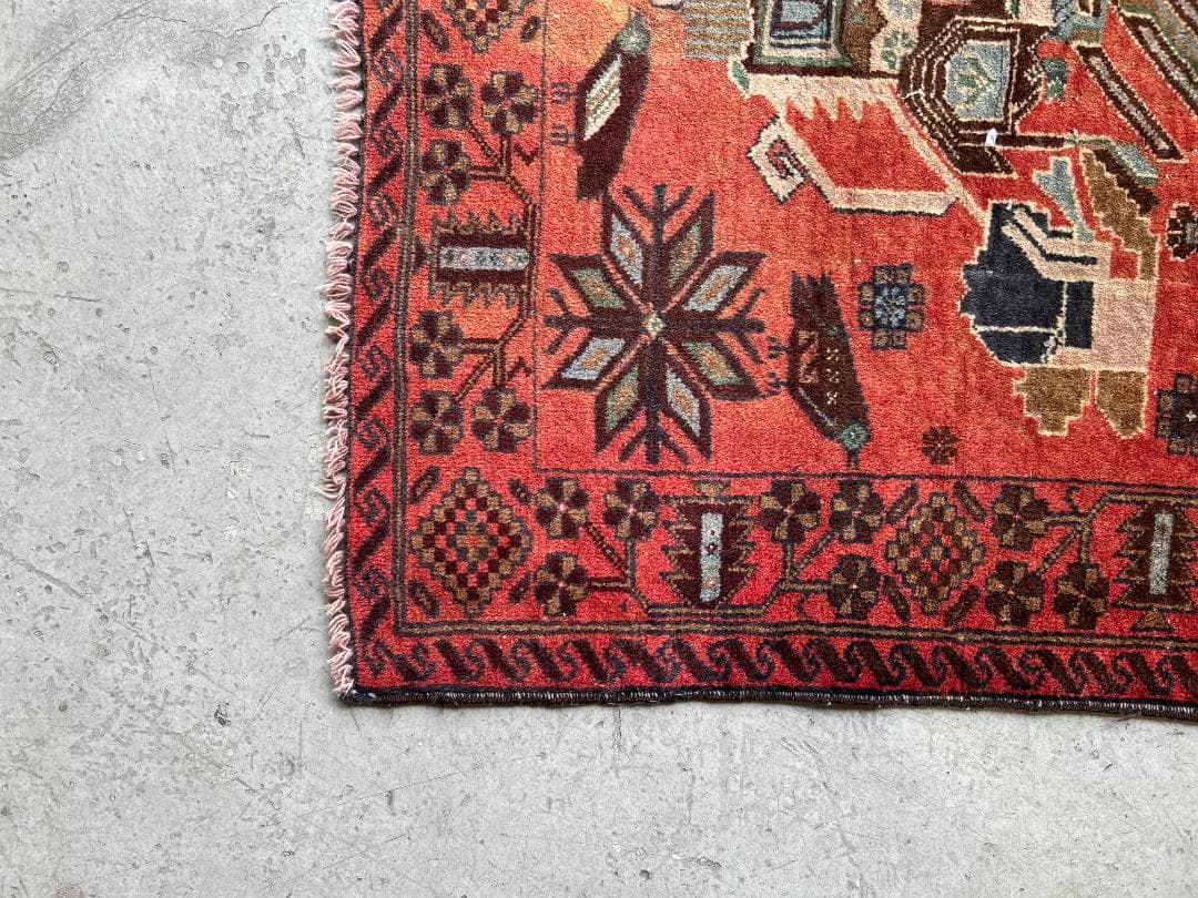 【Vintage rug】アフガニスタン産｜189 × 107cm｜バルーチ族