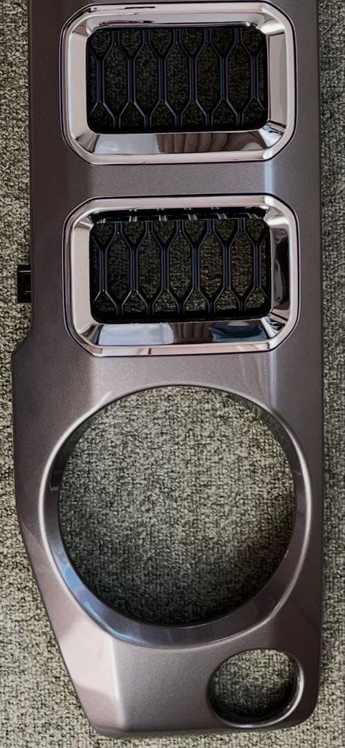 スズキ ジムニーノマド JC74W 純正フロントグリル　新車外し