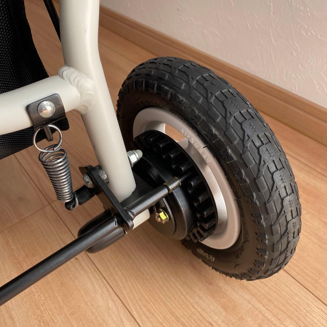 り*う様 【美品】エアバギー ホワイト AIRBUGGY フレームのみ　ペットカ