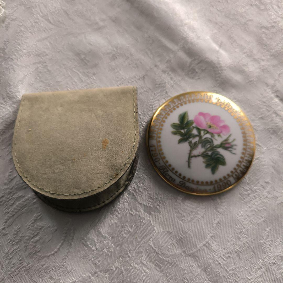 ロイヤルコペンハーゲン フローラダニカミニミラー 、 ケース付き