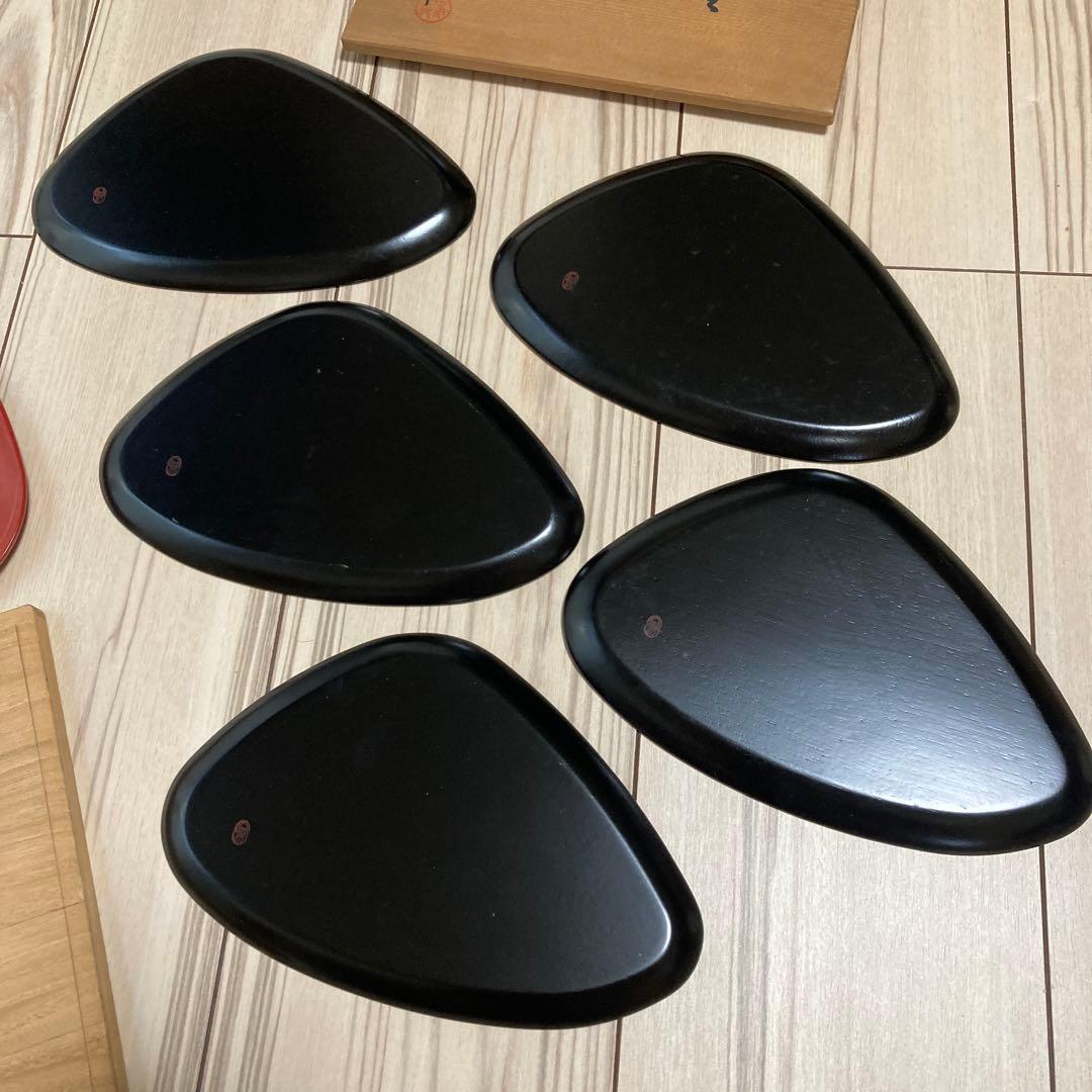 【未使用品】象彦　源氏雲　蛤型　銘々皿　菓子盆　金彩　京都平安　黒5枚　赤１枚