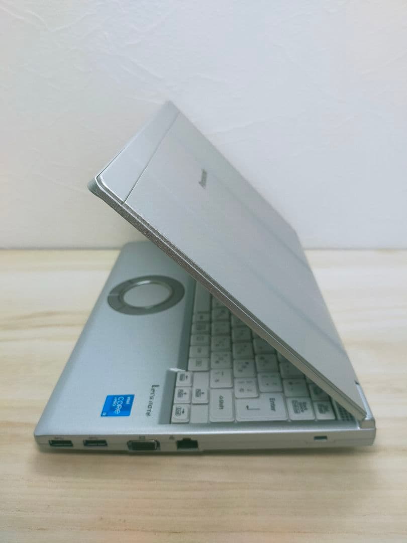 高性能　Panasonic☆CF-SV1RDLVS☆第11世代