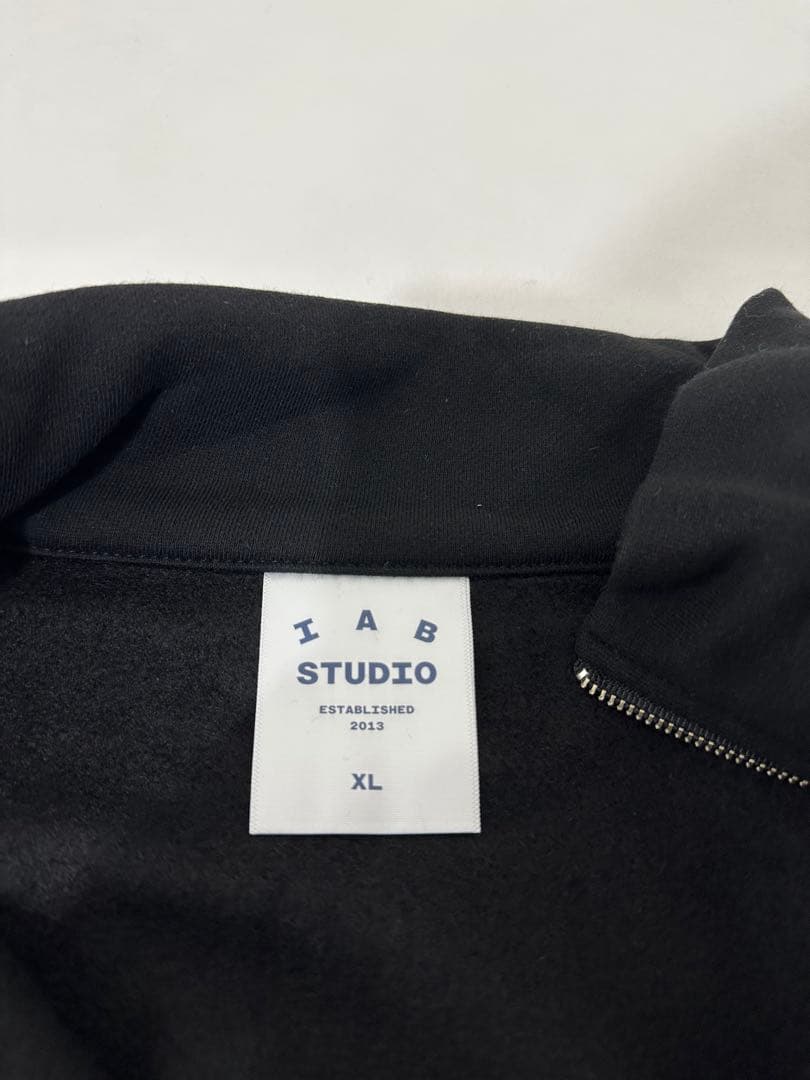 IAB Studio Half Zip-Up Black White XLサイズ