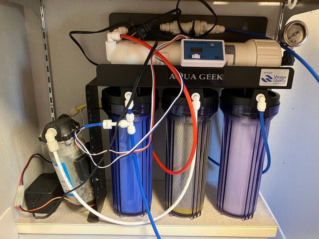 AQUAGEEK アクアギーク　クロノスレイン　RO浄水器　加圧ポンプ付き