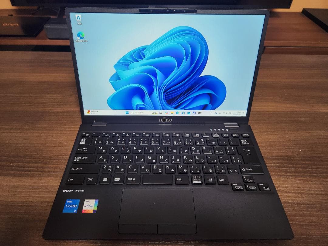 ほぼ未使用 LIFEBOOK UH i5-1235U 8GB Office他