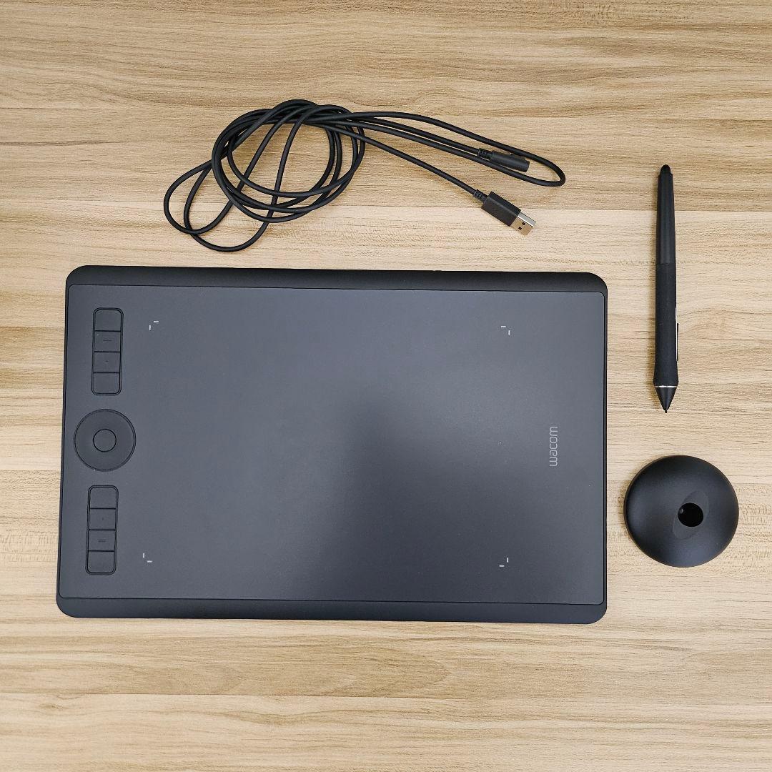 Wacom Intuos Pro ペンタブレット(PTH-660)