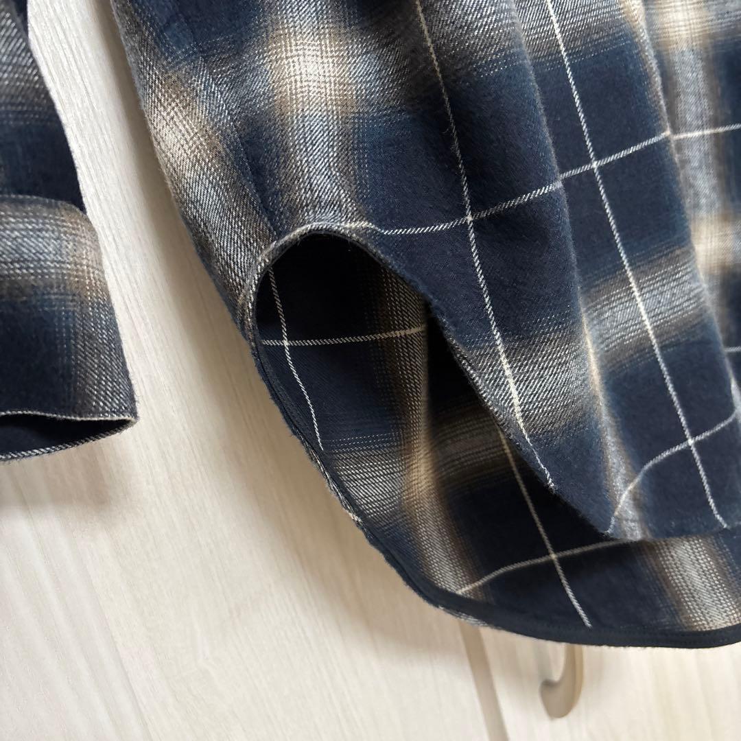 スピック&スパン　メタルボタンオンブレーチェックルーズシャツ　ブラック