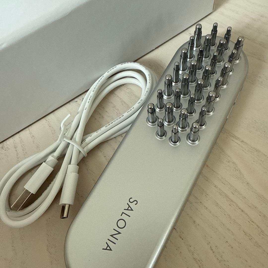 サロニア　SALONIA EMSリフトブラシ 充電ケーブル付き　電気ブラシ