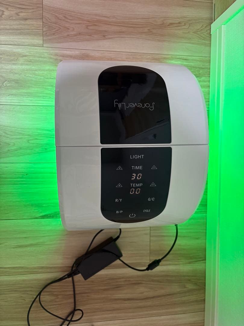 forever lily LED美顔器　ドーム型