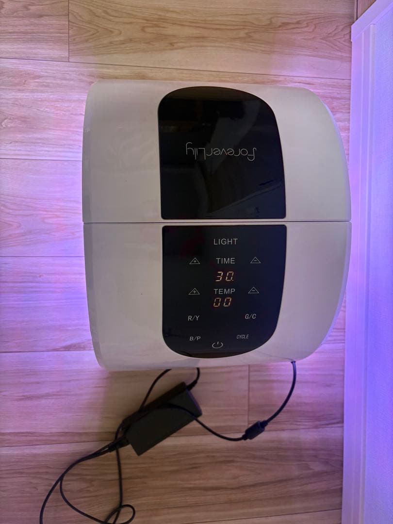 forever lily LED美顔器　ドーム型