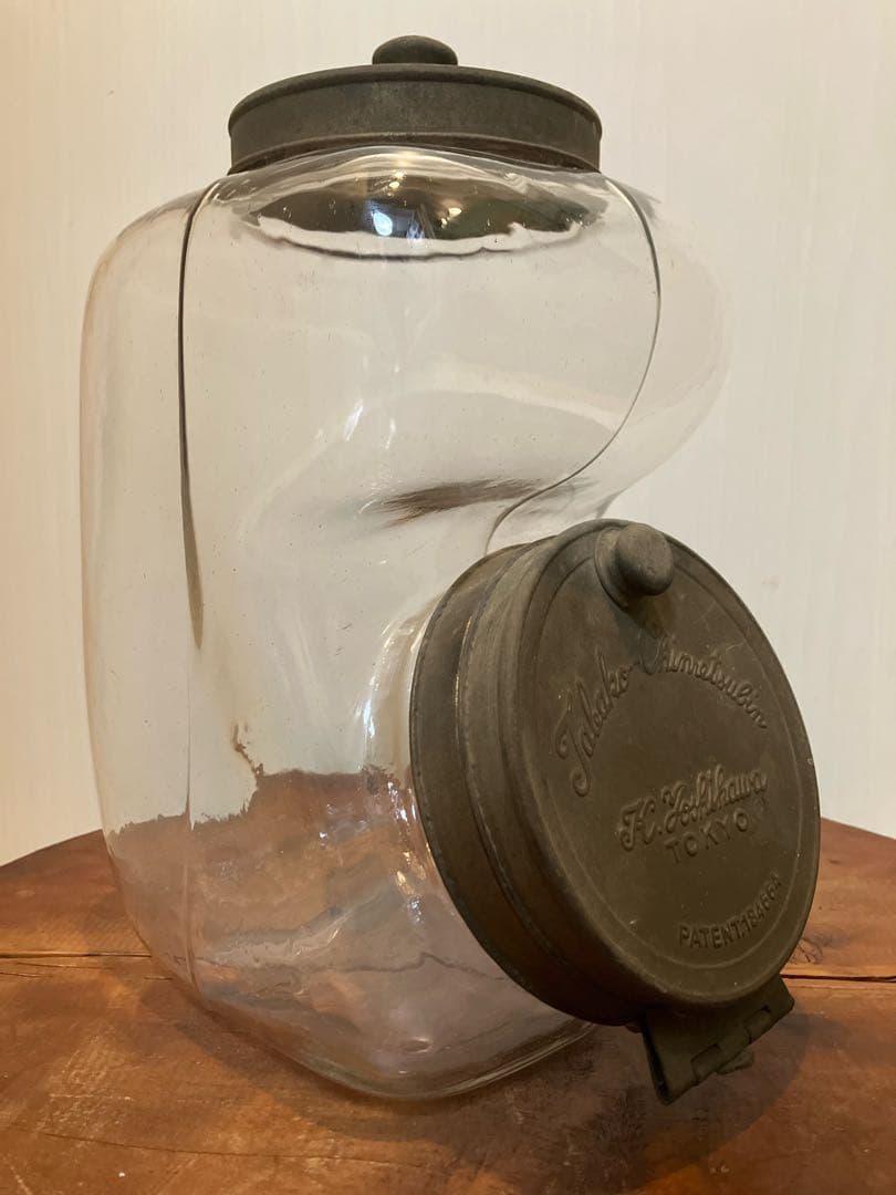 ◆◆専用◆◆ 古い時代の真鍮開閉蓋付きの煙草陳列用ガラス瓶