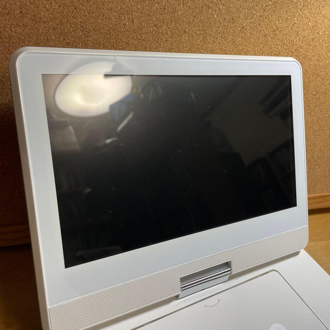 付属品完備 東芝 ポータブルDVD・BD・Blu-ray・ブルーレイプレーヤー