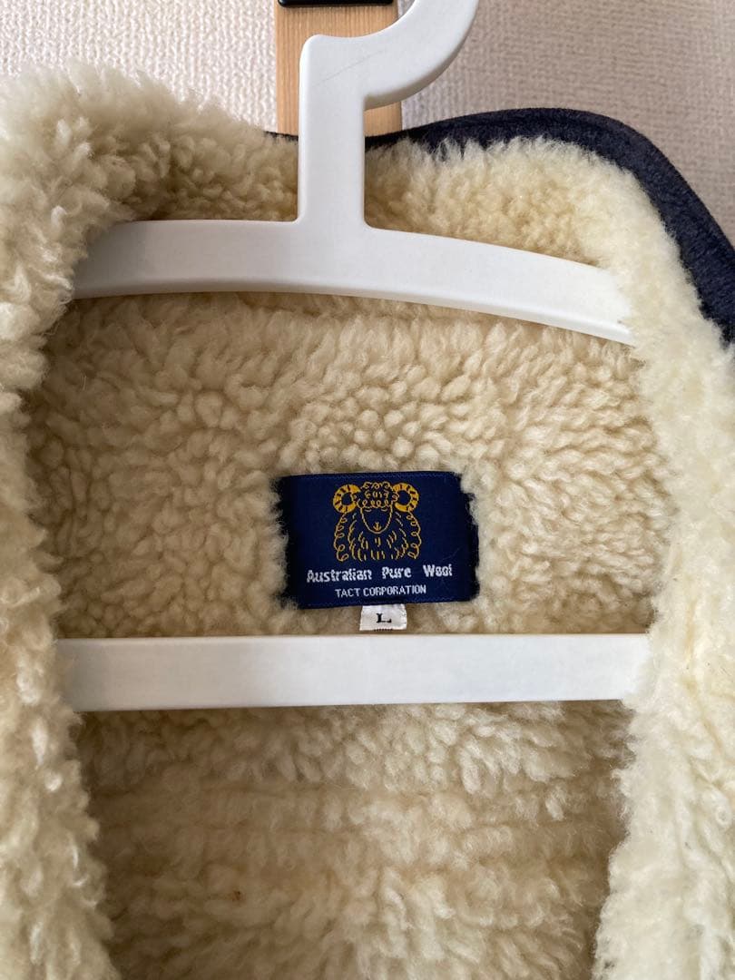 オーストラリアンピュアウール ダークグレー 羊毛ベストとにかく暖かい♪