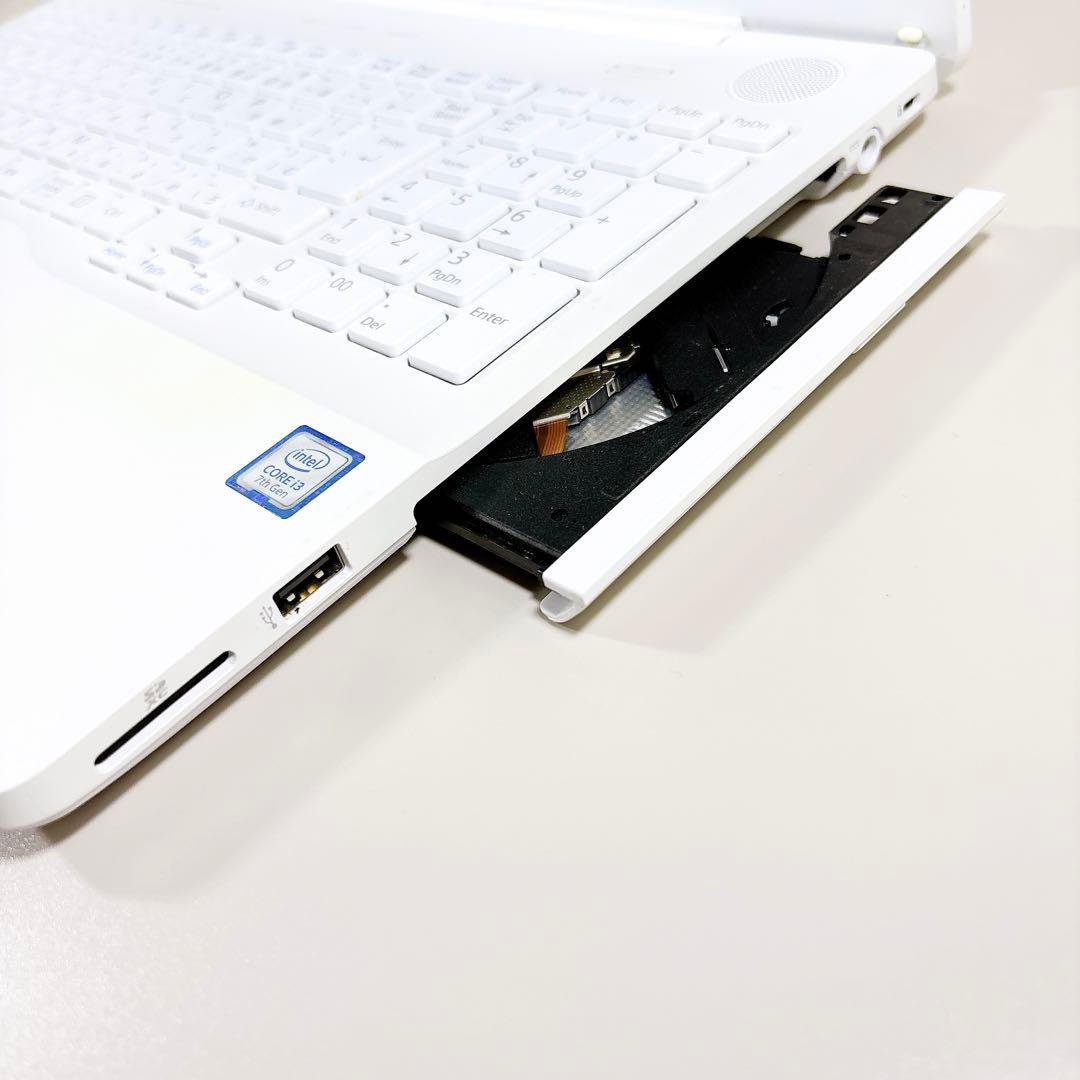 フルHD液晶✨快適動作のSSD カメラ 第7世代 白 ノートパソコン 富士通